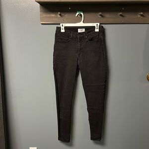 Levi’s Denizen High-Rise Skinny Jean